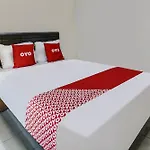 OYO 91137 Griya Cipu Syariah Guest House