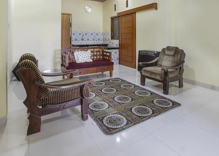 OYO 91137 Griya Cipu Syariah Guest House