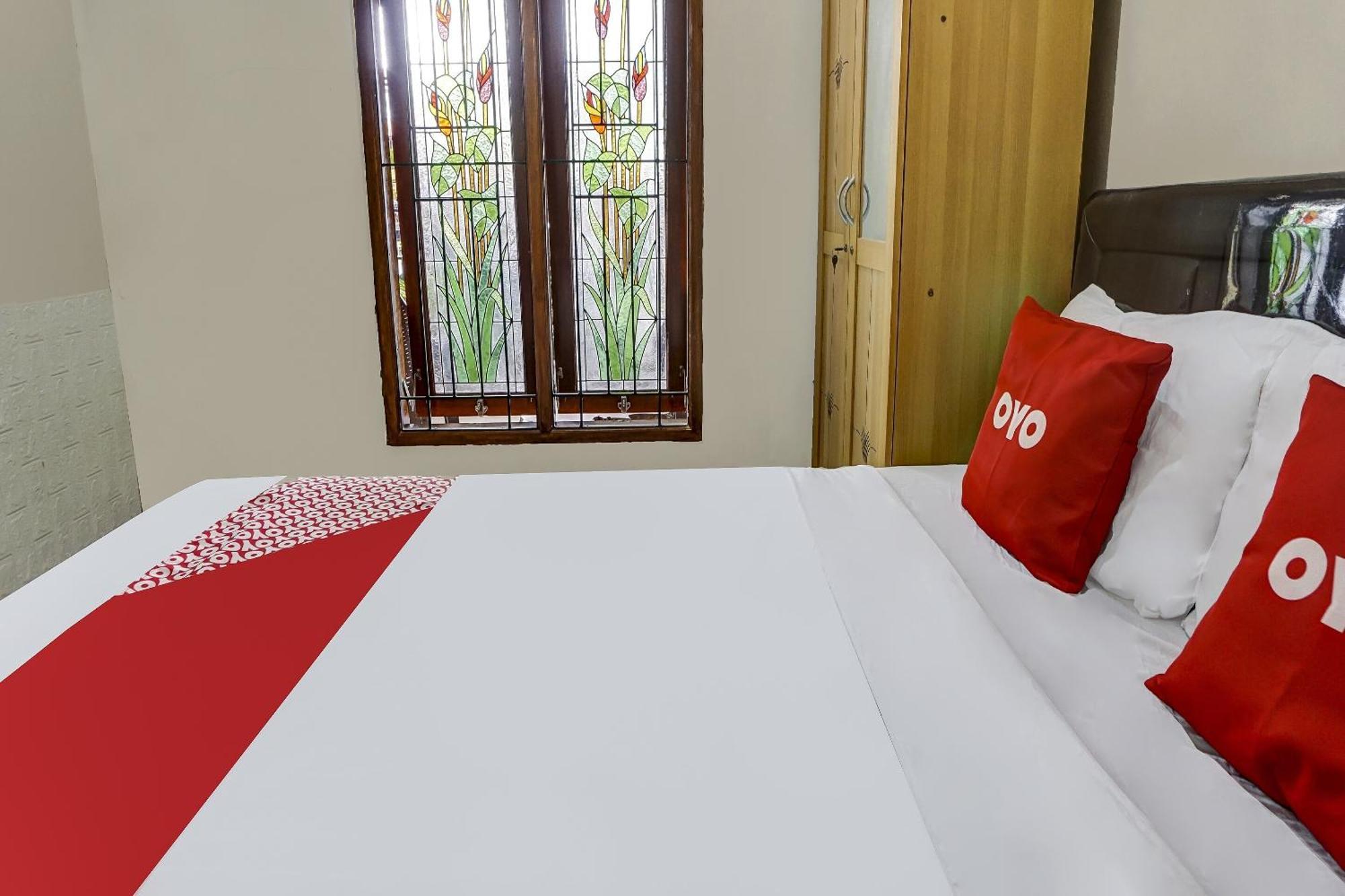 Hotel Oyo 91137 Griya Cipu Syariah Malang