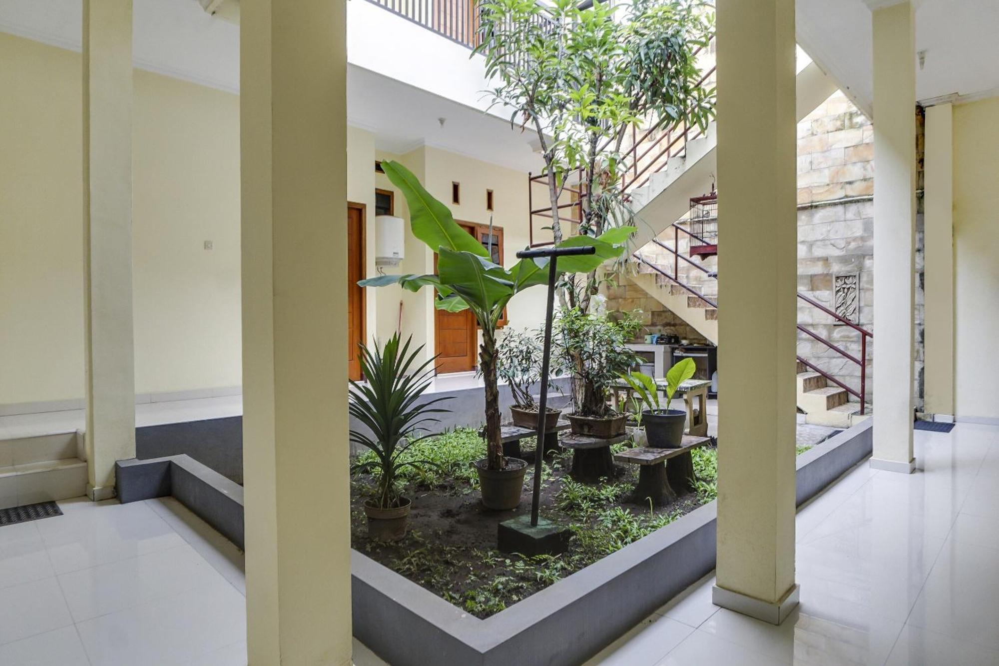 Hotel Oyo 91137 Griya Cipu Syariah