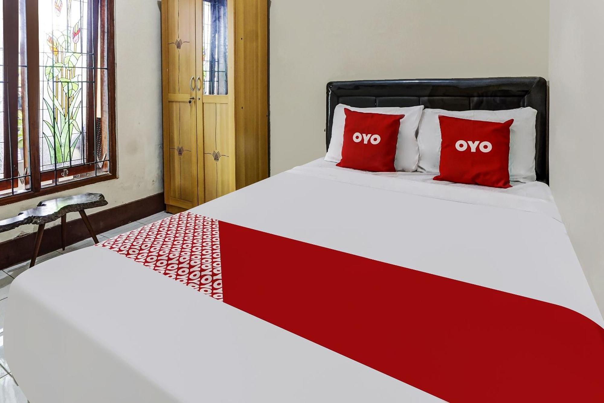 Oyo 91137 Griya Cipu Syariah Hotel