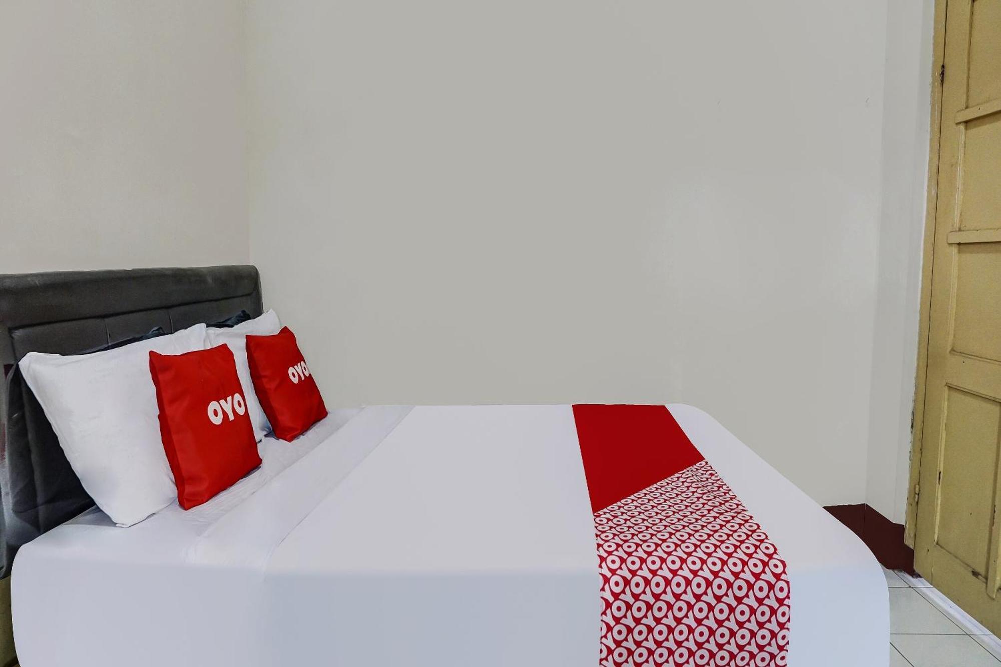Oyo 91137 Griya Cipu Syariah 2*